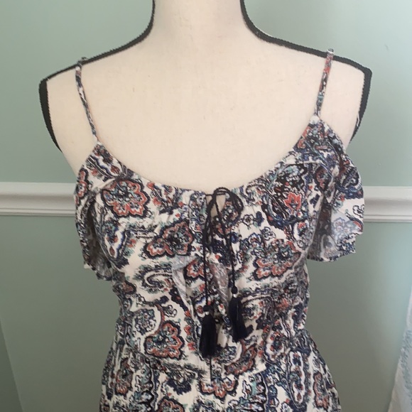 American Eagle Outfitters patterned cold shoulder cutout dress Size XXS - Picture 2 of 9